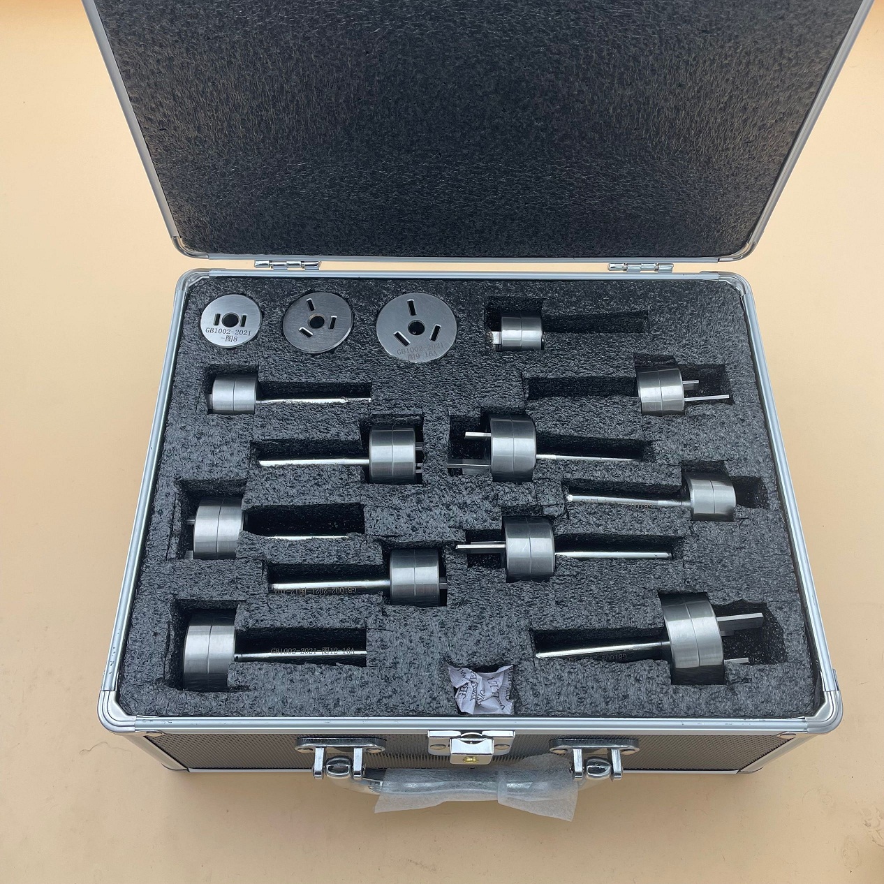 國(guó)標(biāo)插頭插座量規(guī) 國(guó)標(biāo)插頭插座量規(guī)