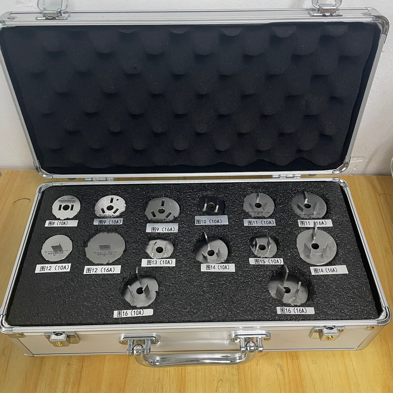 GB/T1002插頭插座標準量規(guī)