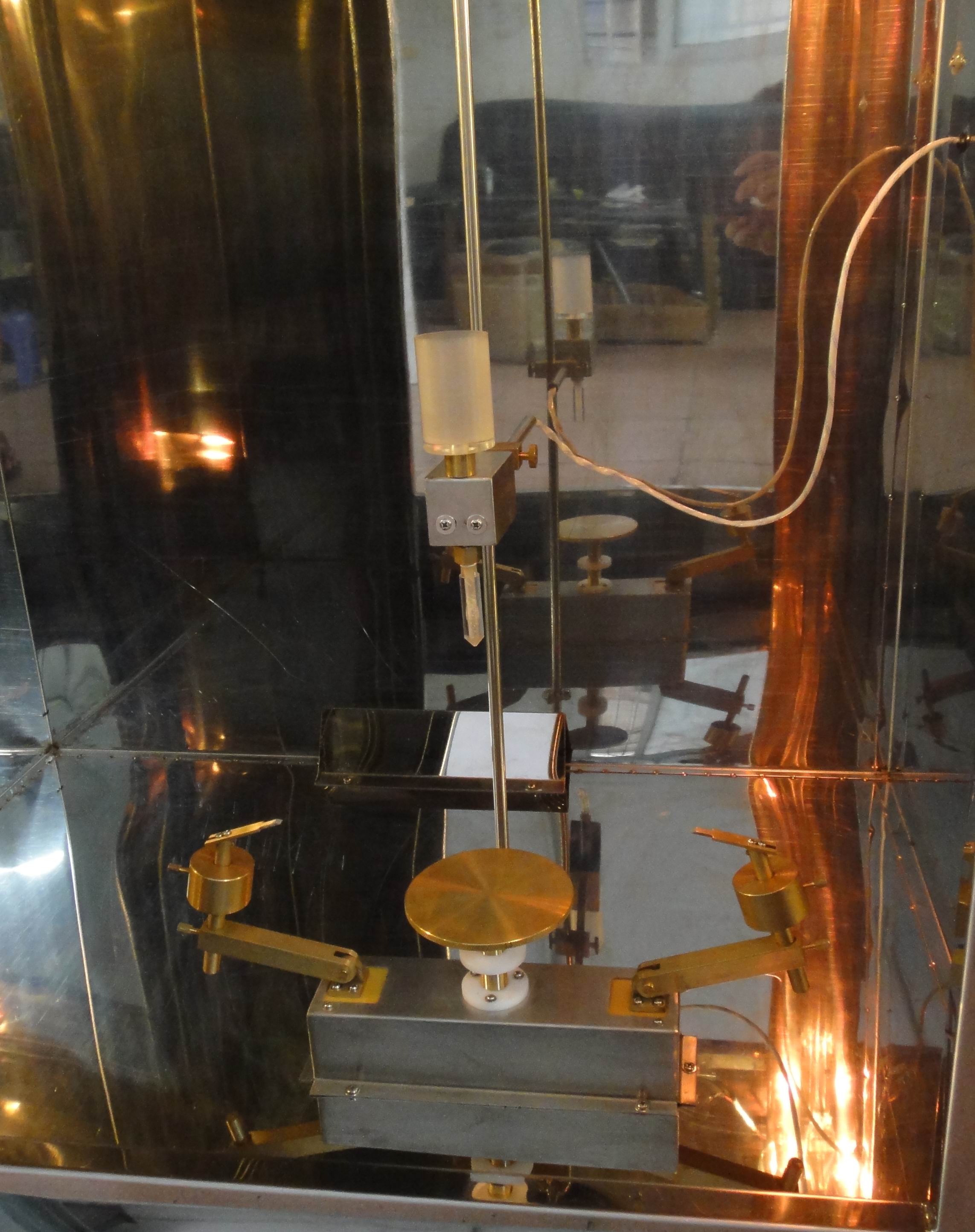 漏電起痕試驗(yàn)儀 漏電起痕試驗(yàn)儀